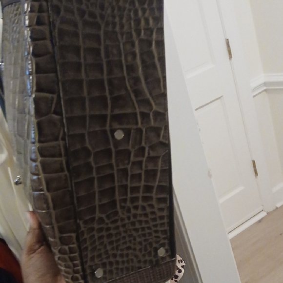 Chic Brown Crocodile Pattern Charlie Lapson Shoulder Bag - Picture 6 of 6